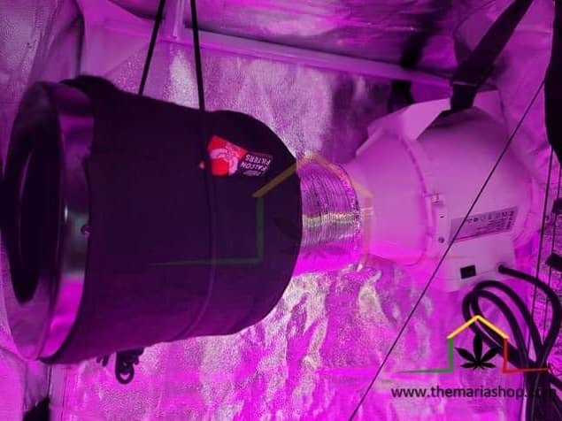 Extraction d'aire avec filtre a charbon